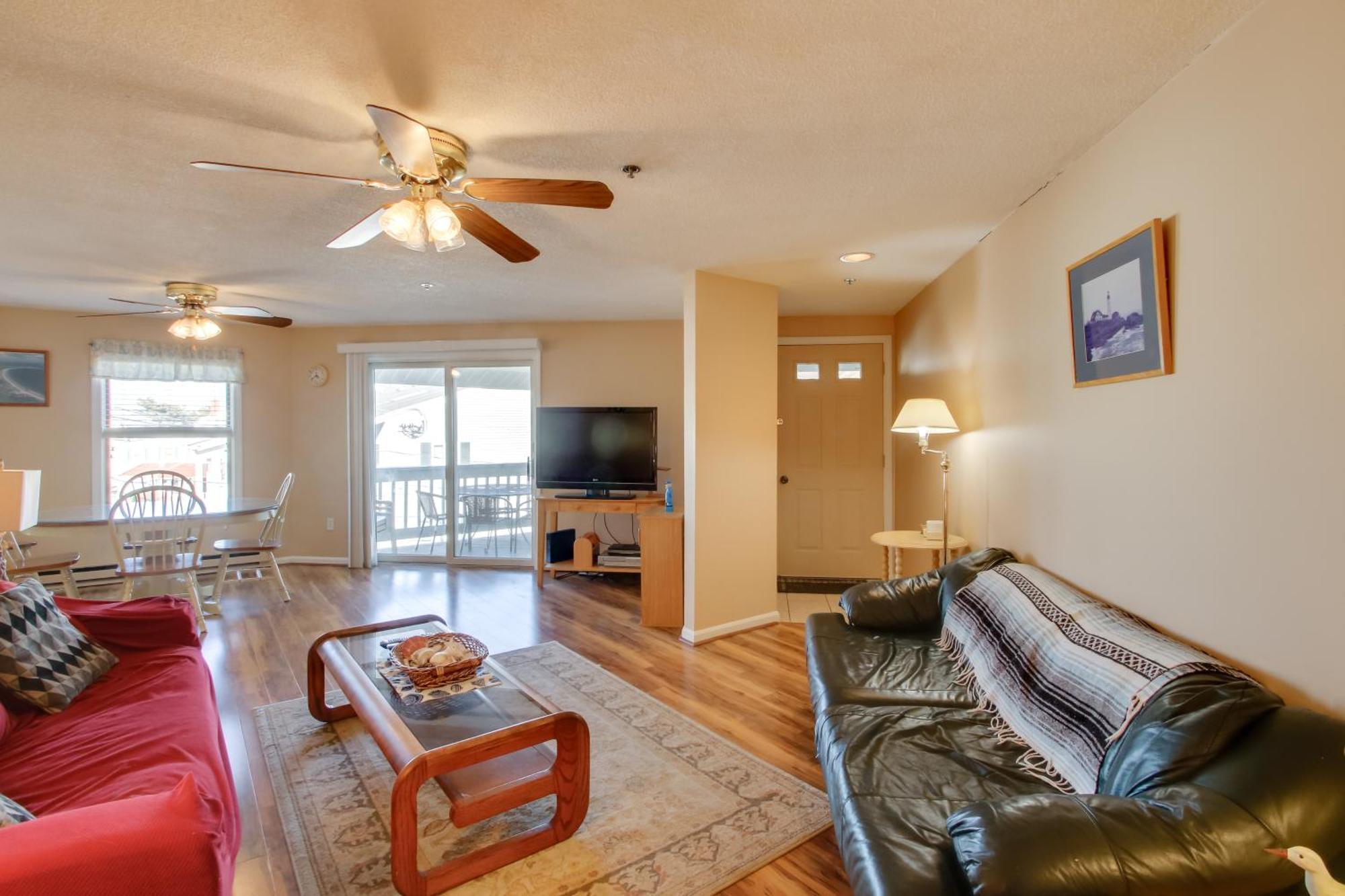 Beachfront Old Orchard Beach Condo With Balcony Exterior photo